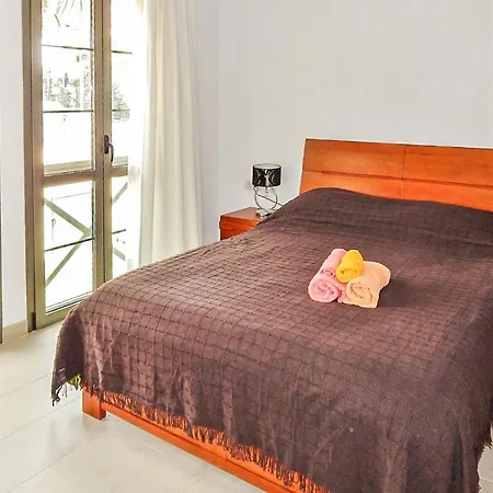 Дом отдыха Awesome Home In Costa Adeje With Outdoor Swimming Pool, Wifi And 5 Bedrooms *
